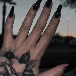 Nail Forum II Henderson - Ling nails, black