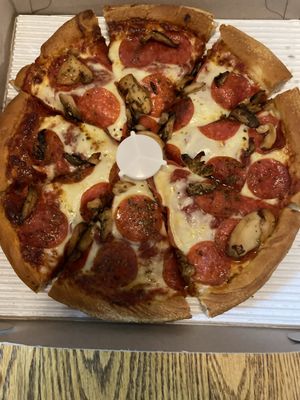 Rizzi's by null