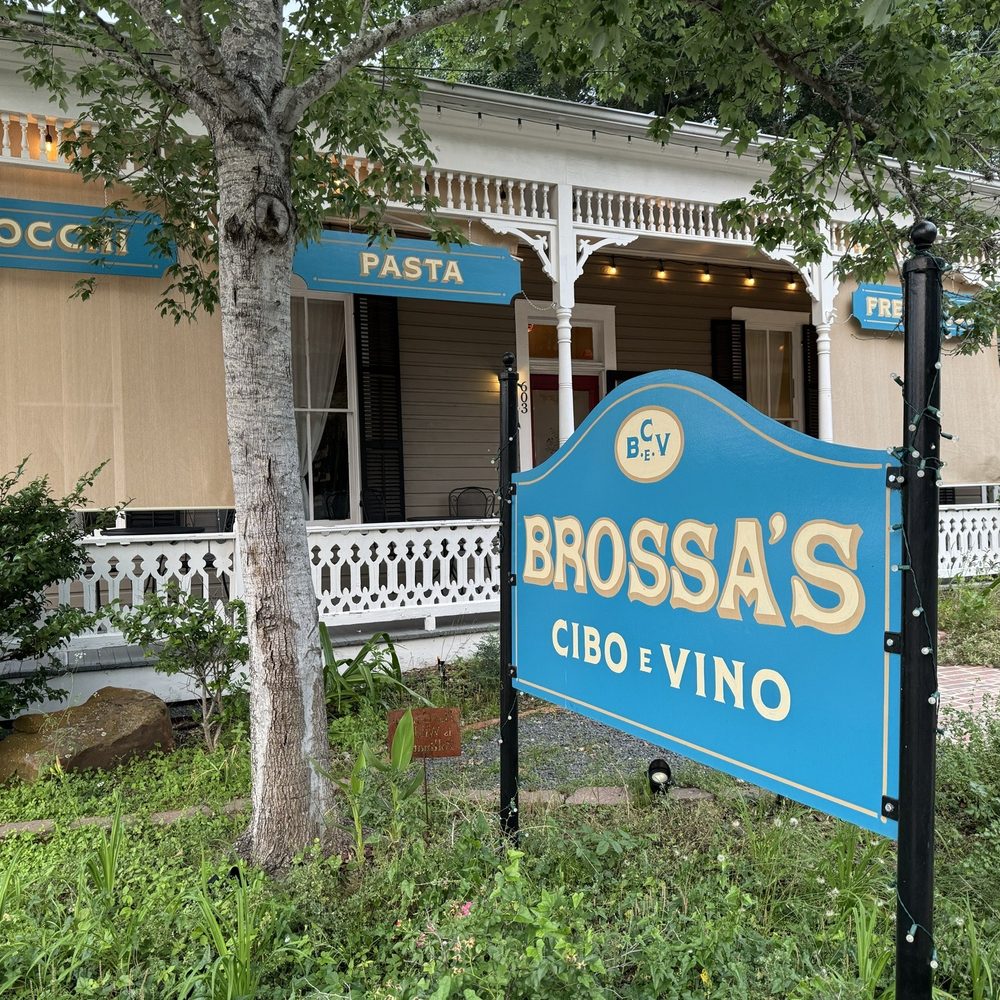 Brossa's Cibo e Vino - Exterior. - Italian Near Me - Brenham, Texas