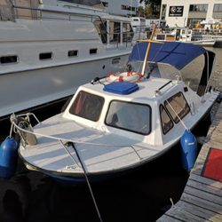 Bootsschule & Charter - Eines der Boot von "Bootsschule & Charter"