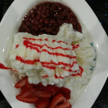 Snowflake Tea House - Original snow with red bean, strawberry, condensed milk, and strawberry sauce. - Desserts Near Me - Duluth, Georgia Snowflake Tea House - Original snow with red bean, strawberry, condensed milk, and strawberry sauce. - Desserts Near Me - Duluth, Georgia