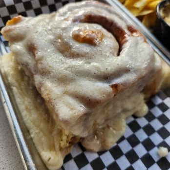 Four Silos Brewery Coffee And Beer House - Cinnamon roll - Coffee & Tea Near Me - Gilbert, Arizona Four Silos Brewery Coffee And Beer House - Cinnamon roll - Coffee & Tea Near Me - Gilbert, Arizona