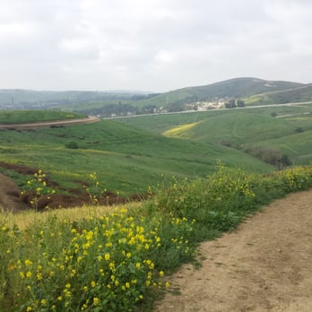 La Sierra Trail Loop - Entrance - it's easier to go counter-clock wise in terms of hill inclines - Hiking Near Me - Chino Hills, California