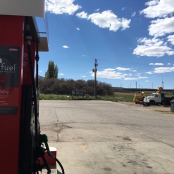 Canyonland Conoco C Store - Beautiful countryside gas station - Pizza Near Me - Monticello, Utah