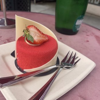 Moulin - Cafes Near Me - Laguna Beach, California Moulin - Cafes Near Me - Laguna Beach, California