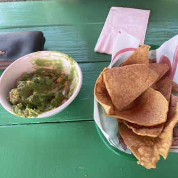 El Molino Central - Guacamole and Tortilla Chips - Mexican Near Me - Sonoma, California