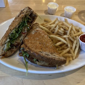 Perfect Pear Bistro - Jalapeño bacon grilled cheese - New American Near Me - Tempe, Arizona Perfect Pear Bistro - Jalapeño bacon grilled cheese - New American Near Me - Tempe, Arizona