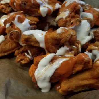 Buffalo Wild Wings - Chicken Wings Near Me - Camillus, New York