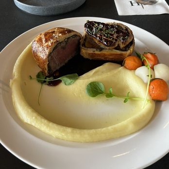Gordon Ramsay Hell's Kitchen - Heaven. Beef Wellington. - Desserts Near Me - Washington, DC, District of Columbia