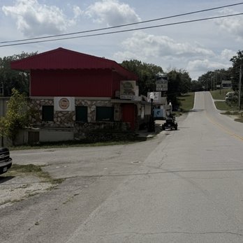 Pizza Cellar - Pizza Near Me - Rockaway Beach, Missouri Pizza Cellar - Pizza Near Me - Rockaway Beach, Missouri