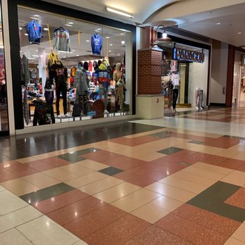 Regal Walden Galleria - Cinema Near Me - Buffalo, New York Regal Walden Galleria - Cinema Near Me - Buffalo, New York