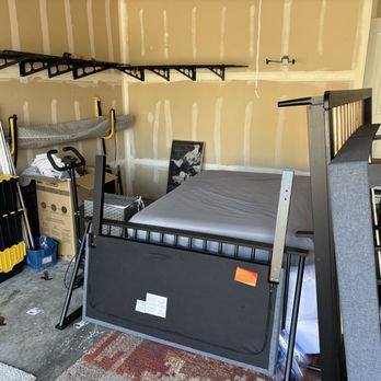 Hank’s Hauling & Junk Removal - Junk - Junk Removal & Hauling Near Me - Spanaway , Washington Hank’s Hauling & Junk Removal - Junk - Junk Removal & Hauling Near Me - Spanaway , Washington