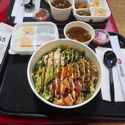Crunchy Raw Fish Cupbop