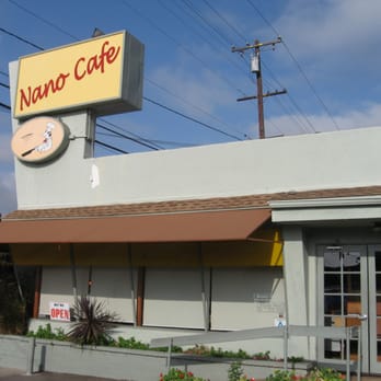 Nano Cafe - The entrance on the side. - American Near Me - Monrovia, California