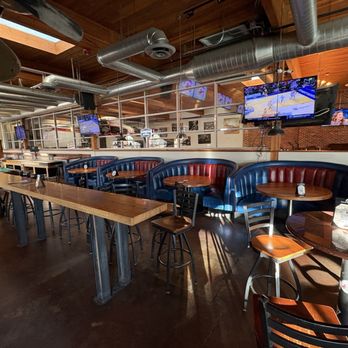 Hangar 101 - Sports Bars Near Me - Lakewood, Colorado Hangar 101 - Sports Bars Near Me - Lakewood, Colorado