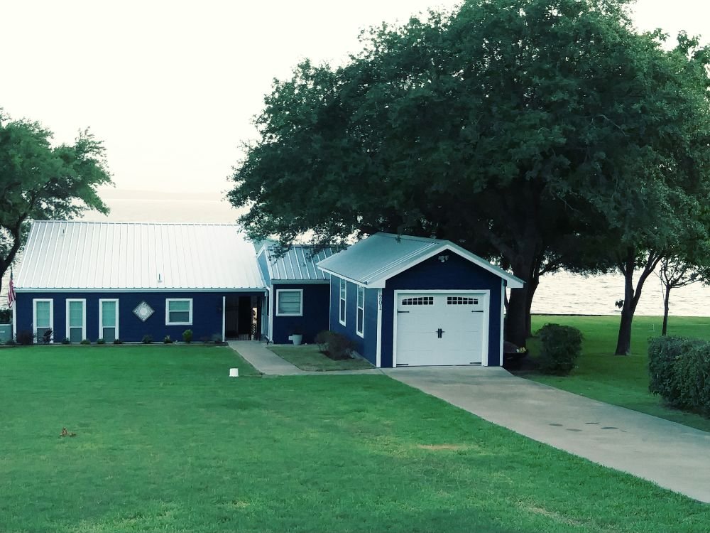 Slide of Aim-1 Seamless Gutters