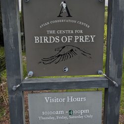 The Center for Birds of Prey - The entrance.