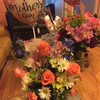 Rosebud Studio Florist - Mother's Day Arrangements - Florists Near Me - Jersey City, New Jersey Rosebud Studio Florist - Mother's Day Arrangements - Florists Near Me - Jersey City, New Jersey