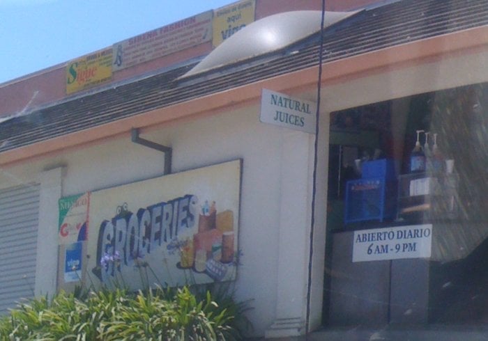 Michoacan Meat Market Logo