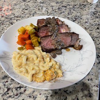 Black Walnut - Tomahawk with Mac and cheese and veggies - New American Near Me - Oklahoma City, Oklahoma Black Walnut - Tomahawk with Mac and cheese and veggies - New American Near Me - Oklahoma City, Oklahoma