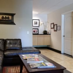 Arlington Family Dentistry - Waiting room.