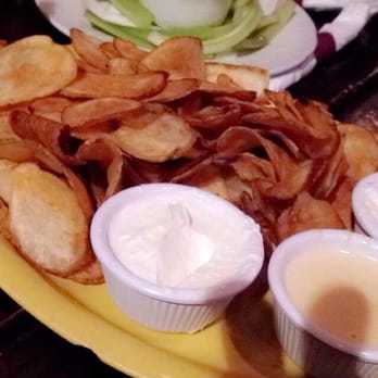 Braveheart Highland Pub - Chips and dip - Scottish Near Me - Hellertown, Pennsylvania