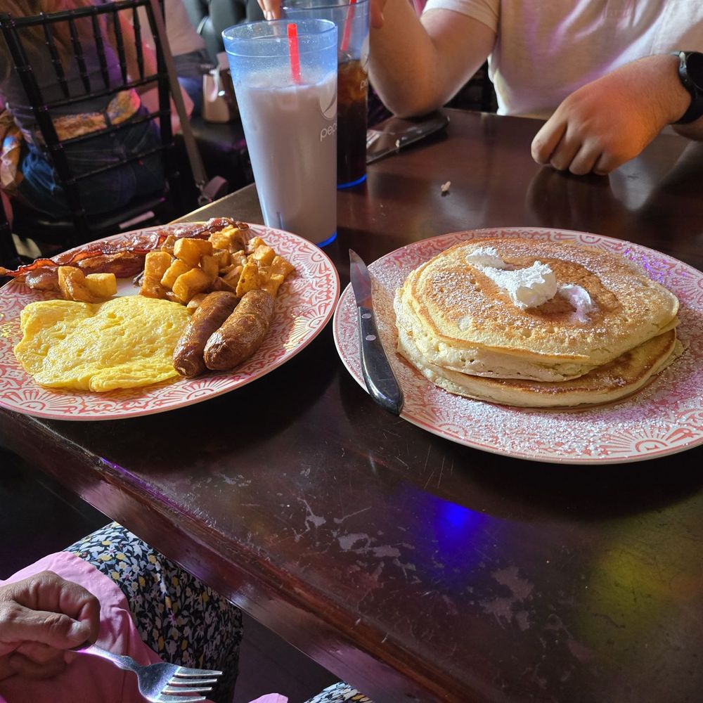 Wings And Burgers - Simple breakfast - Burgers Near Me - Denver, Colorado Wings And Burgers - Simple breakfast - Burgers Near Me - Denver, Colorado