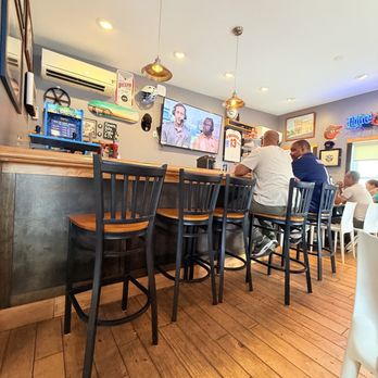 L P Steamers - Seafood Near Me - Baltimore, Maryland