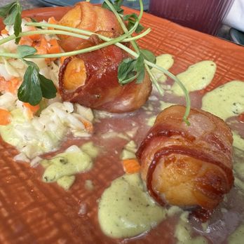 Water View Grill - Bacon wrapped diver scallops. Very good appetizer - Seafood Near Me - Portsmouth, New Hampshire Water View Grill - Bacon wrapped diver scallops. Very good appetizer - Seafood Near Me - Portsmouth, New Hampshire