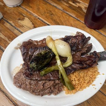 Canton Regio - Arrachera(skirt steak) and Agua de Jamaica - Mexican Near Me - Chicago, Illinois