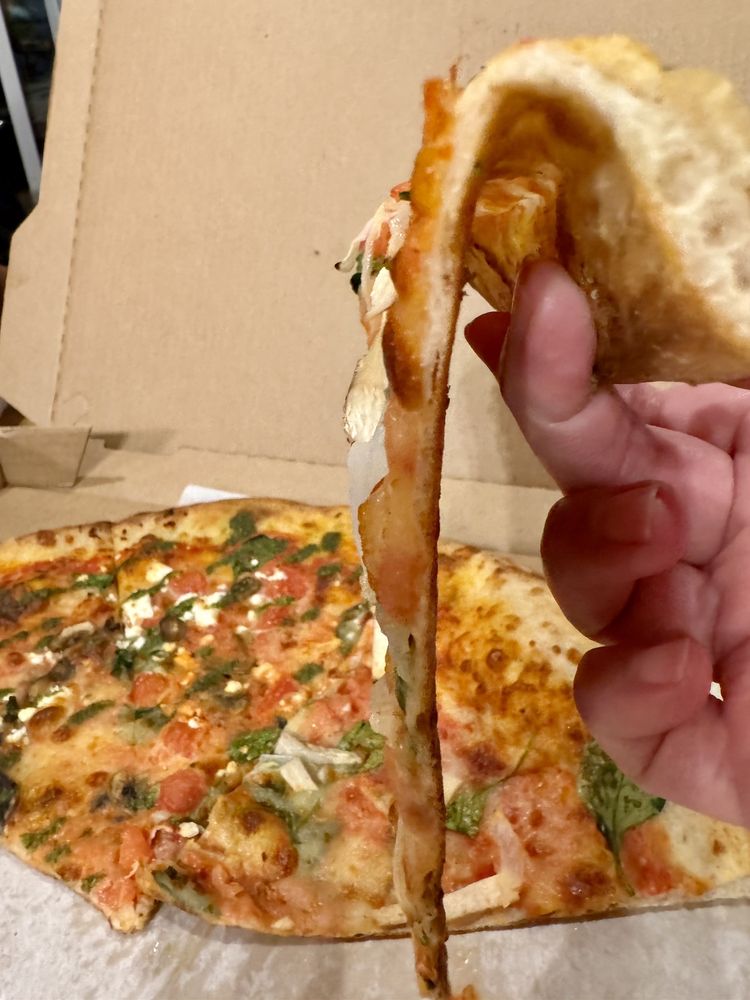 Pau Pizza