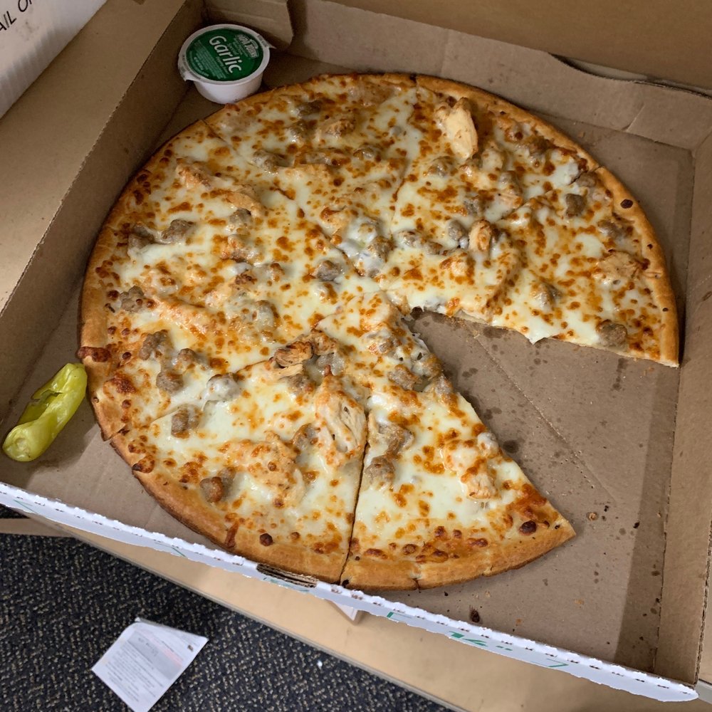 Thin crust w/six cheese sausage & chicken Thin crust w/six cheese sausage & chicken