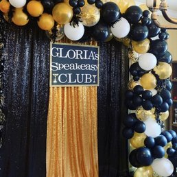 Roaring 20's themed party ! Roaring 20's themed party !