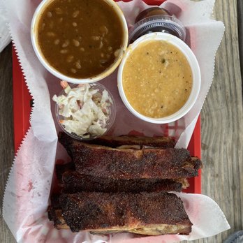 Eli's BBQ - Riverside - 6 Bones with Jalapeno Cheddar Grits and Best Baked Beans - Barbeque Near Me - Cincinnati, Ohio