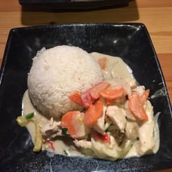 North Hill Noodle Bar - Green chicken curry, spices just right, fresh ingredients, delicious
