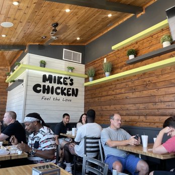 Mike's Chicken - Inside - Chicken Shop Near Me - Dallas, Texas