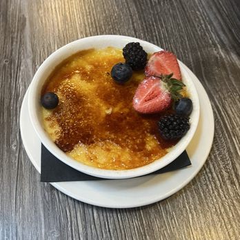 Basalt - Crème brûlée - New American Near Me - Honolulu, Hawaii Basalt - Crème brûlée - New American Near Me - Honolulu, Hawaii