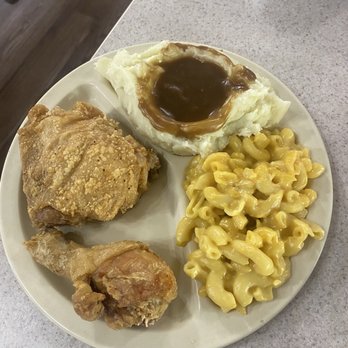 Farm House - Fried chicken special. Mashed potatoes and gravy and macaroni and cheese - Southern Near Me - Lake Park, Georgia Farm House - Fried chicken special. Mashed potatoes and gravy and macaroni and cheese - Southern Near Me - Lake Park, Georgia