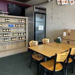 Jo’s Brooklyn Bagel - Inside