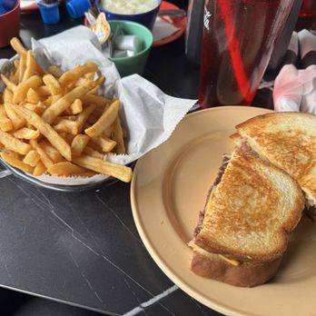 Broadway Diner - Patty Melt Sandwich - New American Near Me - Fayetteville, Georgia Broadway Diner - Patty Melt Sandwich - New American Near Me - Fayetteville, Georgia