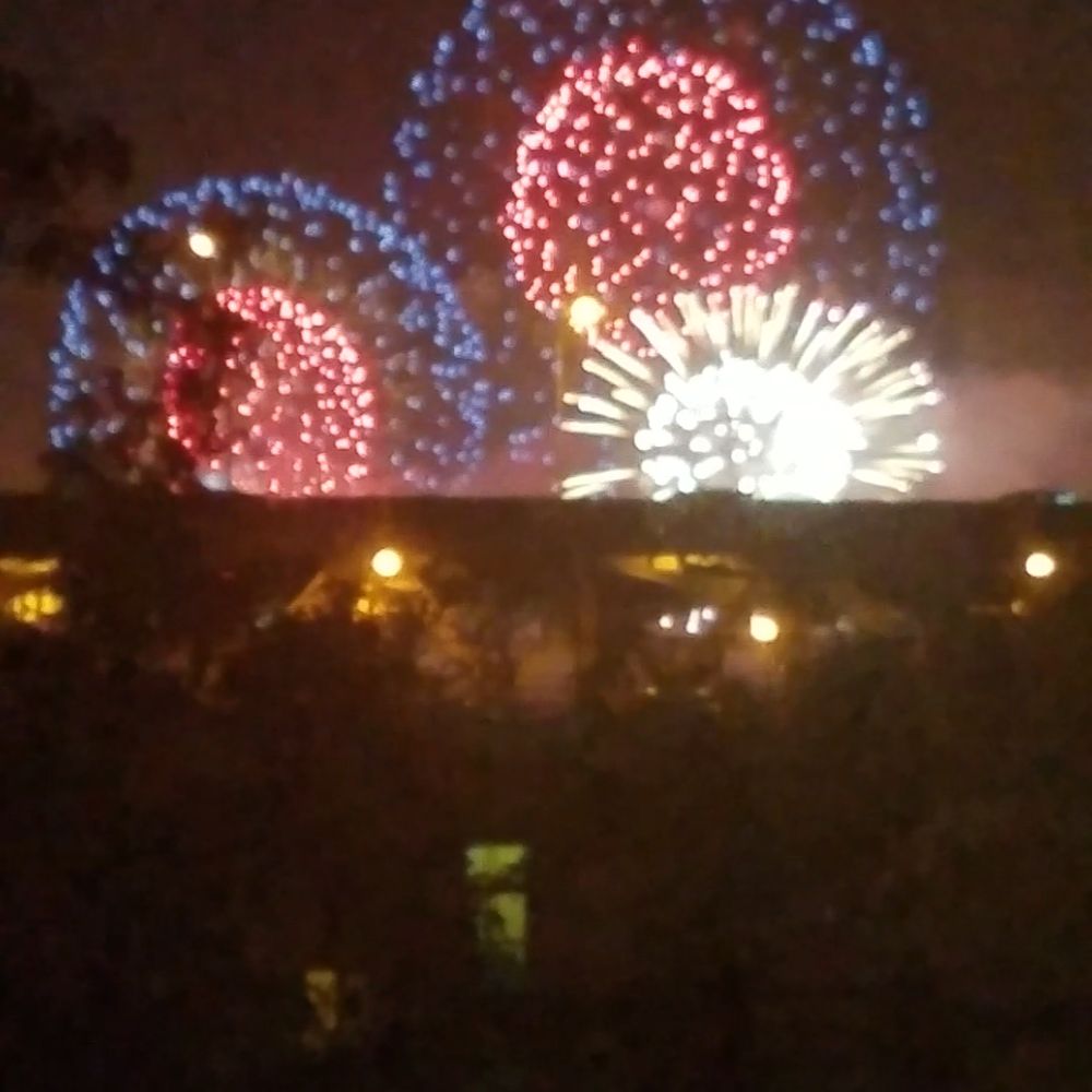 Queens Bridge Park - Good location to watch the Macy's 4th of July fireworks. Clear views from the park and from the roof top of the Ravel hotel. - Parks Near Me - Long Island City, New York Queens Bridge Park - Good location to watch the Macy's 4th of July fireworks. Clear views from the park and from the roof top of the Ravel hotel. - Parks Near Me - Long Island City, New York