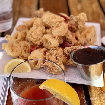 Mt. Washington Tavern - Calamari - American Near Me - Baltimore, Maryland