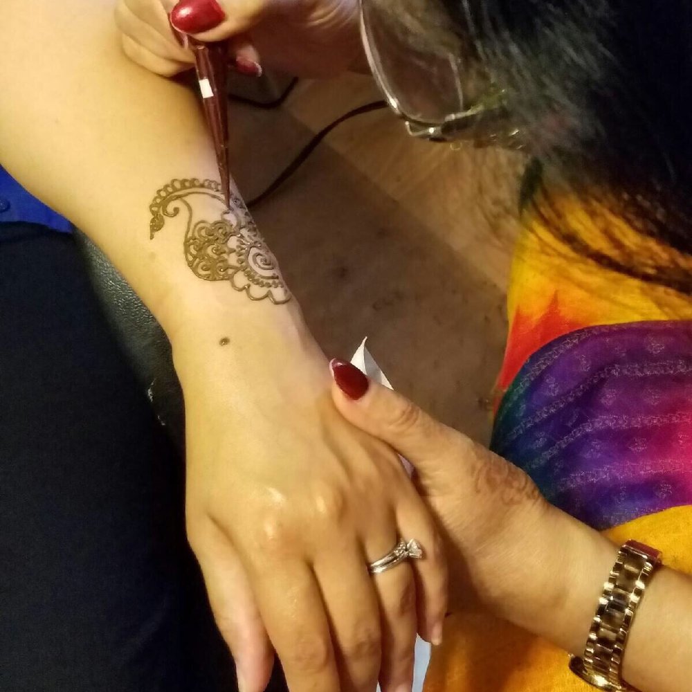 Henna Tattoo St. Louis - Henna Artists Near Me - Saint Charles, Missouri Henna Tattoo St. Louis - Henna Artists Near Me - Saint Charles, Missouri