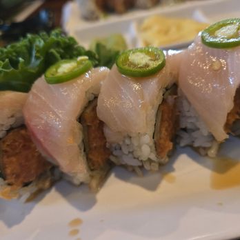 Hikari Sushi - Sushi Bars Near Me - Simi Valley, California