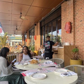 Meximodo - Beautiful outdoor space - Mexican Near Me - Metuchen, New Jersey Meximodo - Beautiful outdoor space - Mexican Near Me - Metuchen, New Jersey