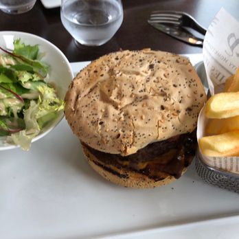 Le Club House - Bretesche Club Burger - Brasseries Near Me - Missillac, 44 Le Club House - Bretesche Club Burger - Brasseries Near Me - Missillac, 44