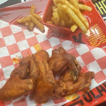 The Licking - Chicken Wings & Fries - Soul Food Near Me - Orlando, Florida The Licking - Chicken Wings & Fries - Soul Food Near Me - Orlando, Florida