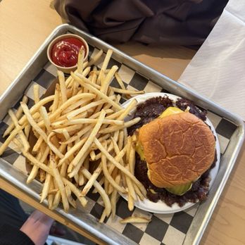 Smish Smash - Burger and fries - Burgers Near Me - San Francisco, California Smish Smash - Burger and fries - Burgers Near Me - San Francisco, California