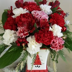Enchanted Florist - Gorgeous holiday arrangement!