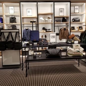 Coach - Outlet Stores Near Me - Woodburn, Oregon